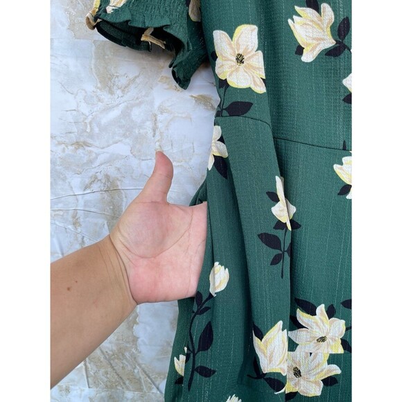 Draper James Naomi Wrap Dress in Shimmer Magnolia size 14 - Picture 7 of 12